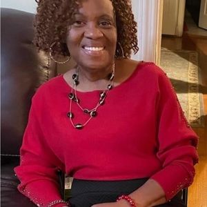 Meet your Posher, Gloria